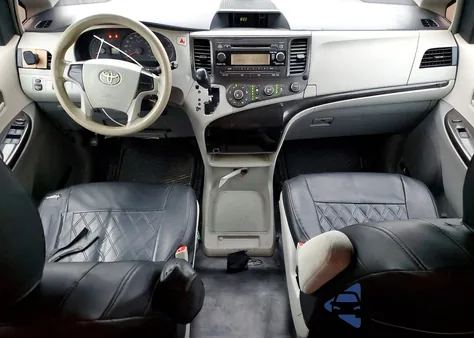 2014 Toyota Sienna из США, поврежденный, VIN 5TDZK3DC7ES443807